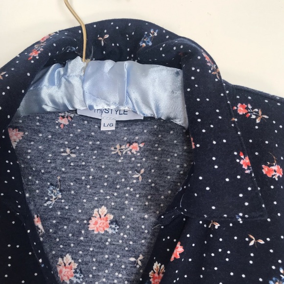 Floral Tops 2/$10 - Picture 2 of 9